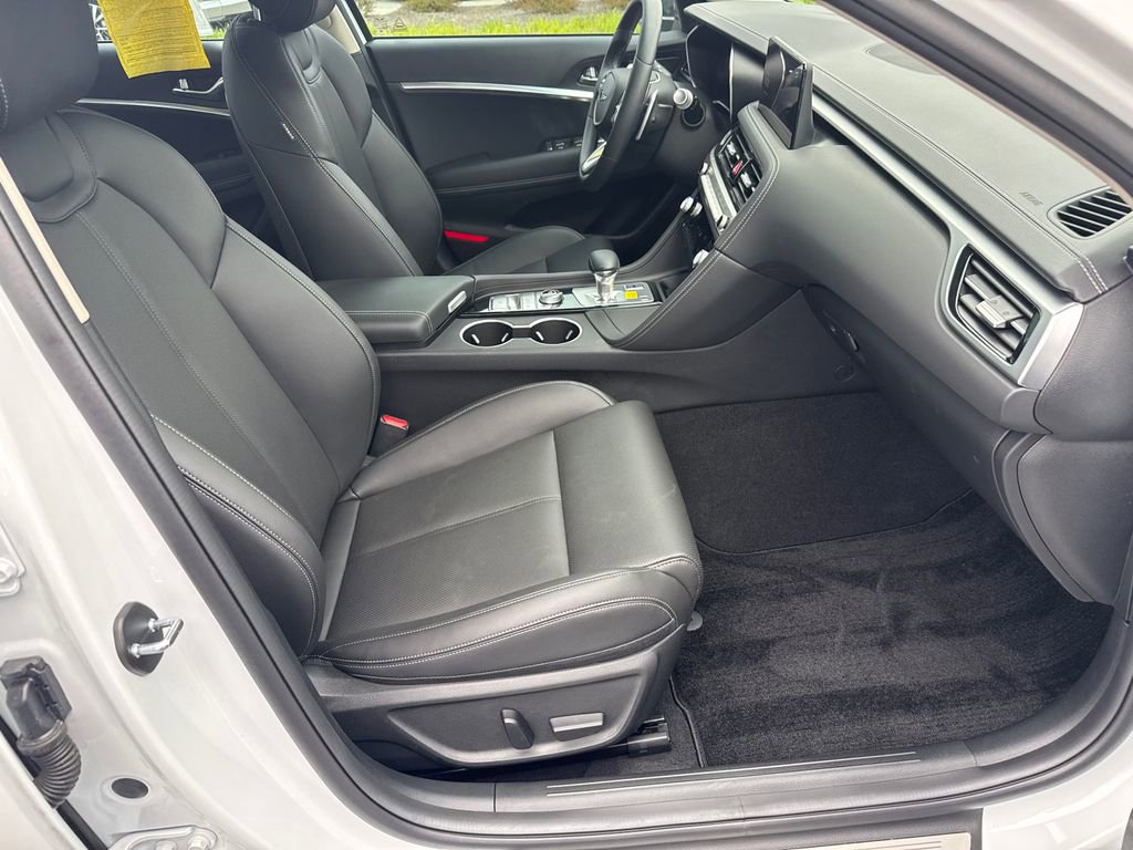 Used 2026 Genesis G70 2.5T AWD/4WD image 13