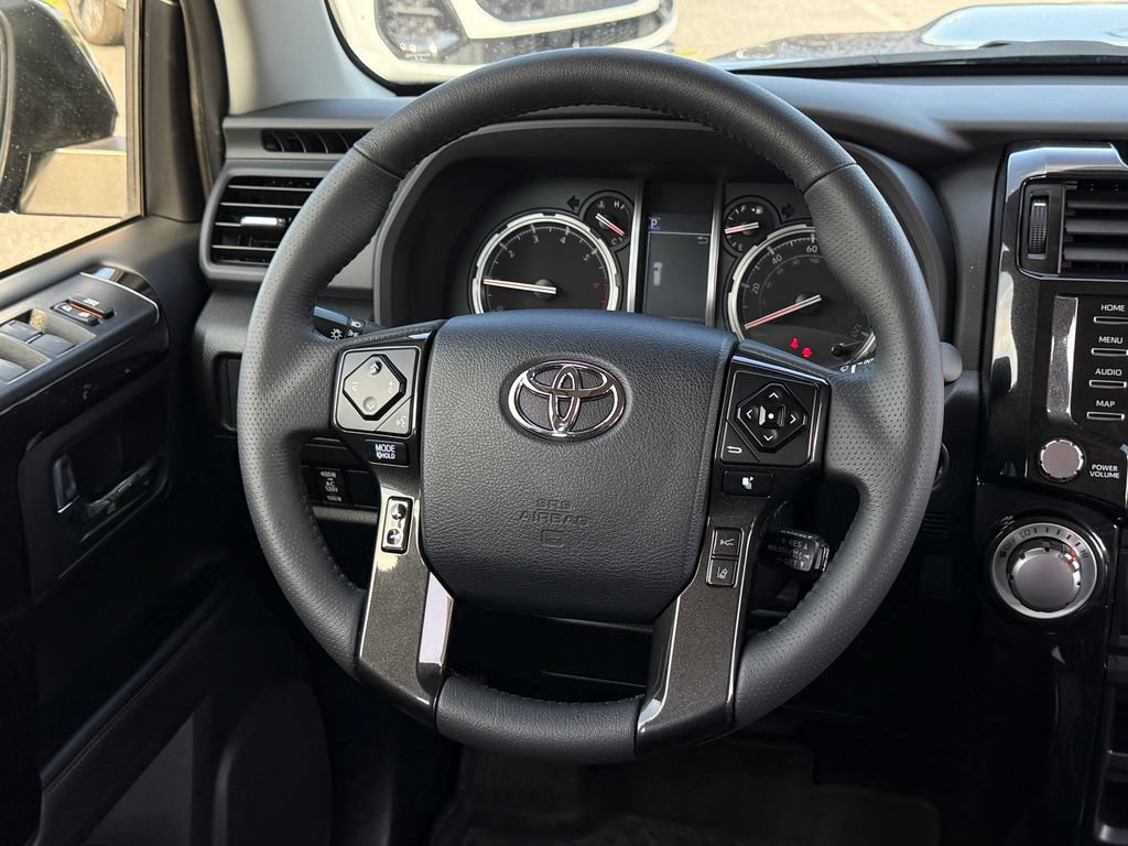 Used 2020 Toyota 4Runner TRD Off-Road Premium w/ Moonroof Package AWD/4WD image 27