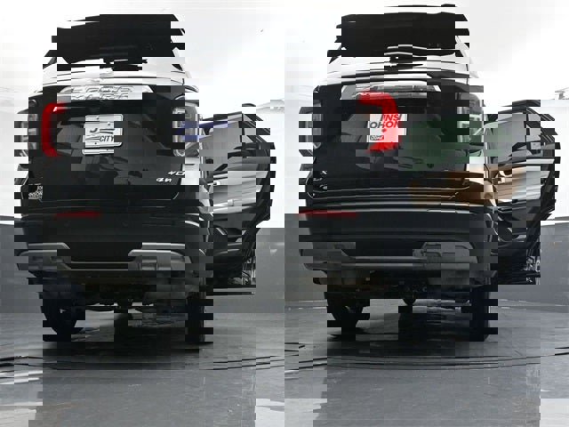 Used 2023 Ford Explorer XLT w/ Equipment Group 202A image 31