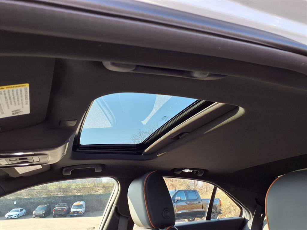 Used 2022 Cadillac CT4 V w/ Navigation Package image 29