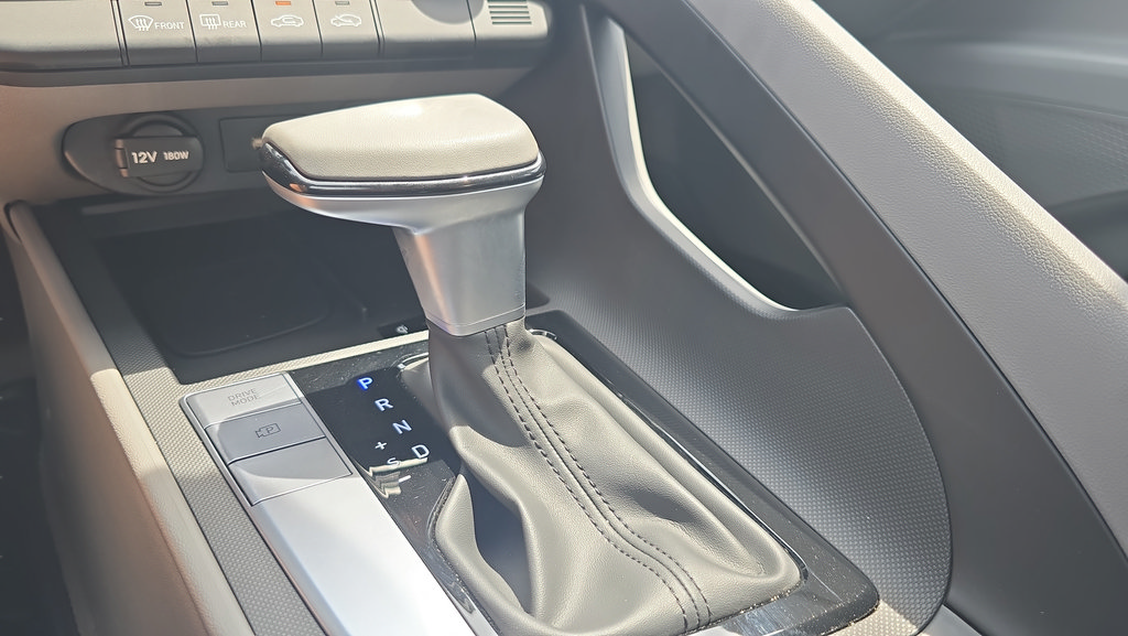 Certified 2026 Hyundai Elantra Sport FWD image 22