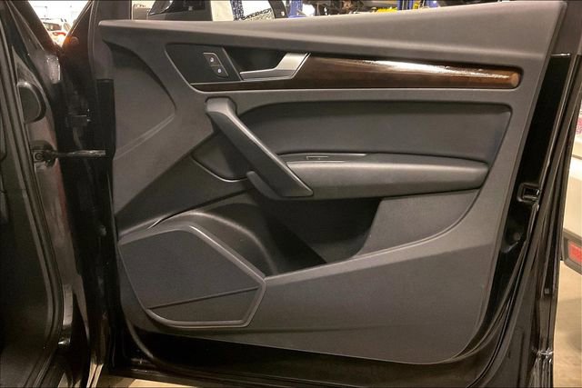 Used 2018 Audi Q5 2.0T Premium Plus w/ Premium Plus Package image 24