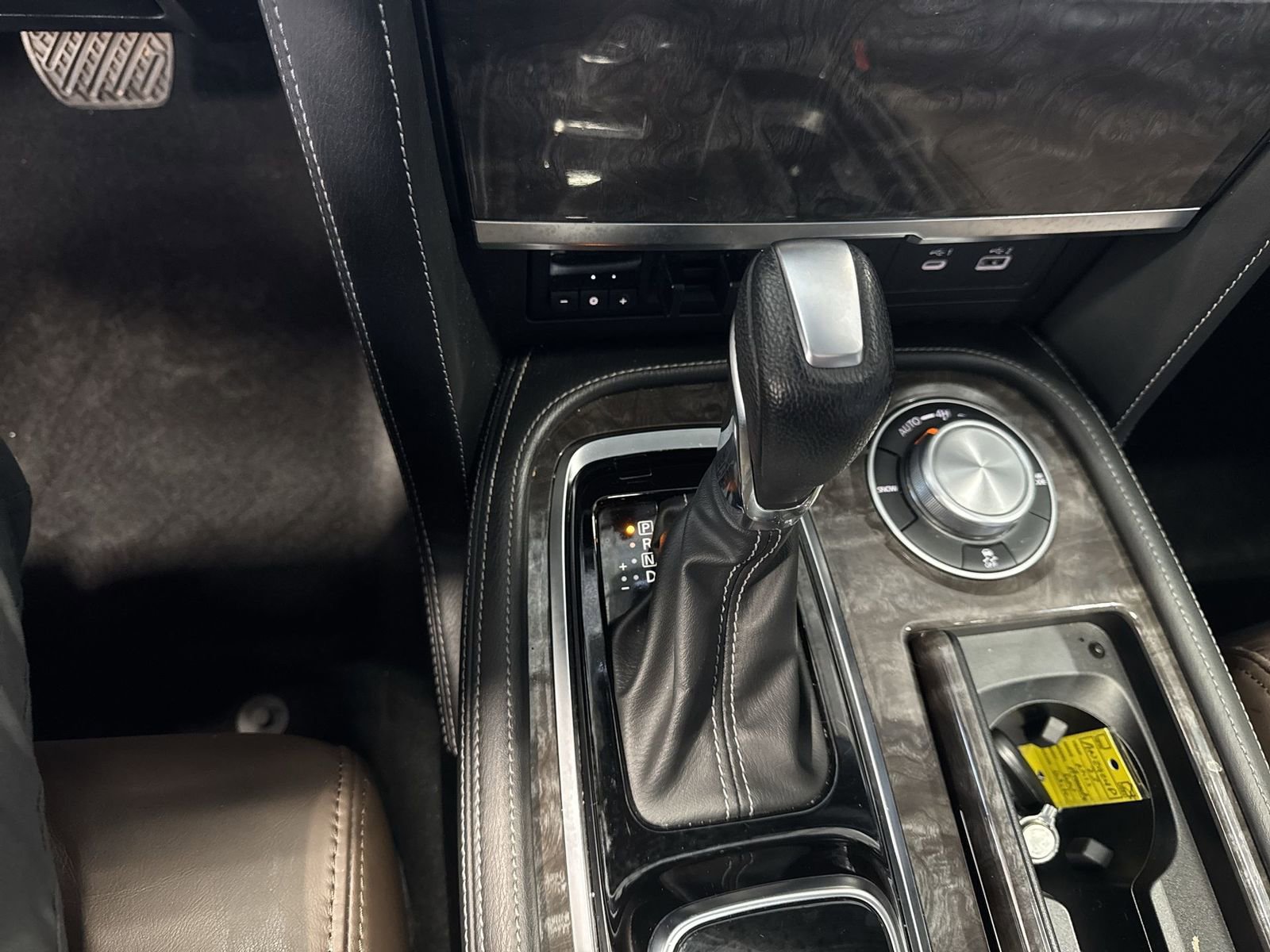 Used 2023 Nissan Armada Platinum w/ Captain's Chairs Package image 23