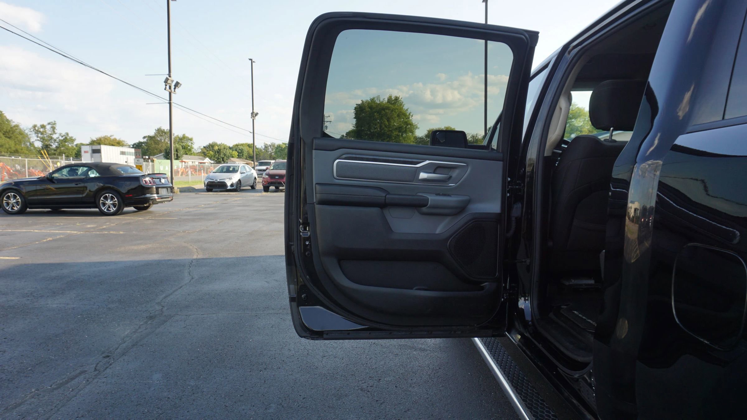 Used 2019 RAM 1500 Big Horn image 22