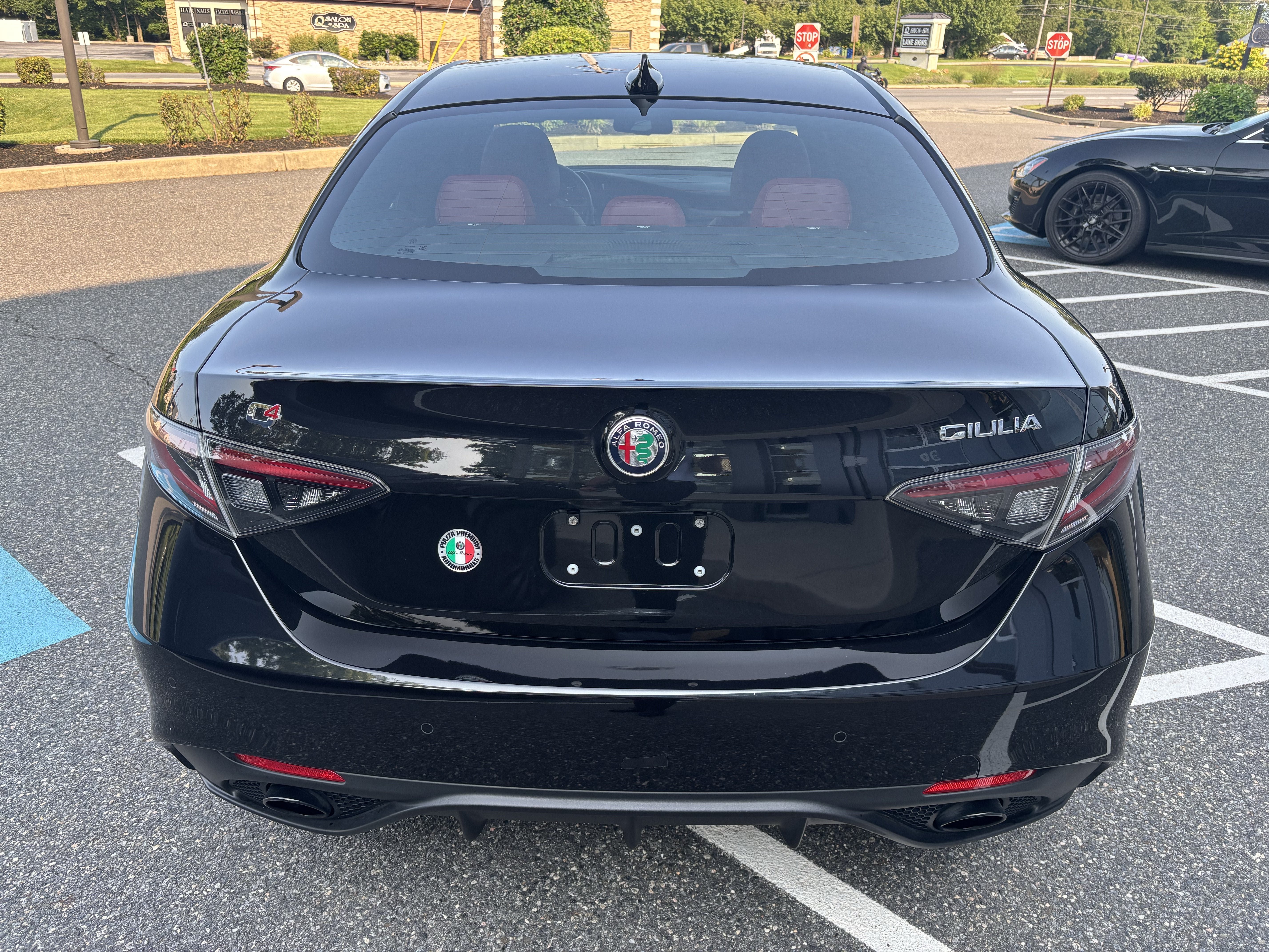 Used 2024 Alfa Romeo Giulia Veloce AWD/4WD image 4