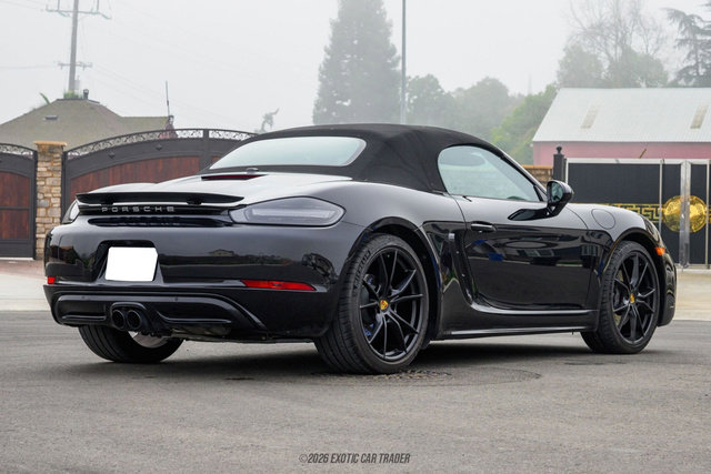 Used 2025 Porsche 718 Boxster image 22
