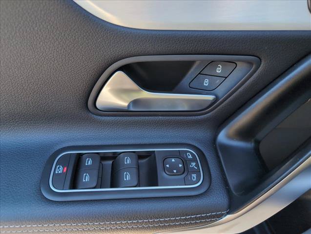 Used 2024 Mercedes-Benz CLA 250 image 11