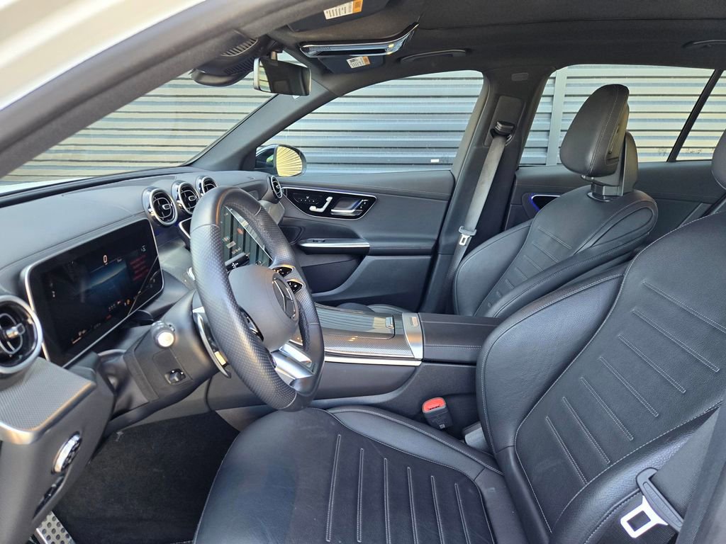 Used 2025 Mercedes-Benz GLC 43 AMG 4MATIC image 26