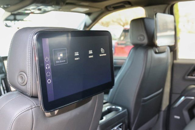 New 2026 GMC Yukon XL Denali w/ Denali Reserve Package image 18