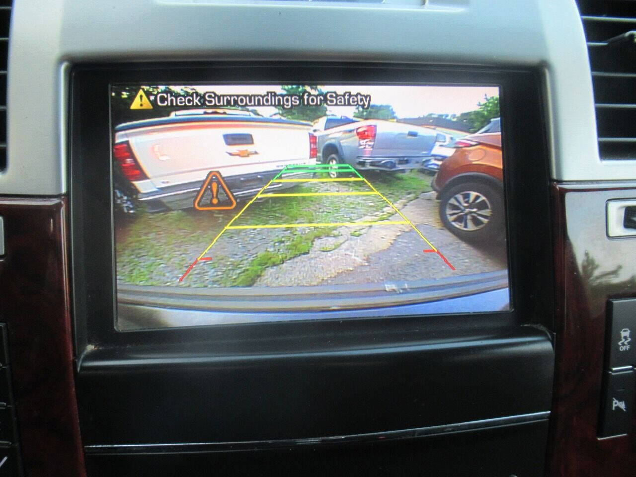 Used 2013 Cadillac Escalade ESV AWD w/ Livery Package image 22