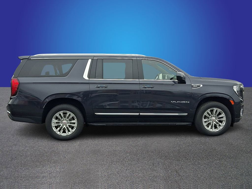 Used 2023 GMC Yukon XL SLT image 7