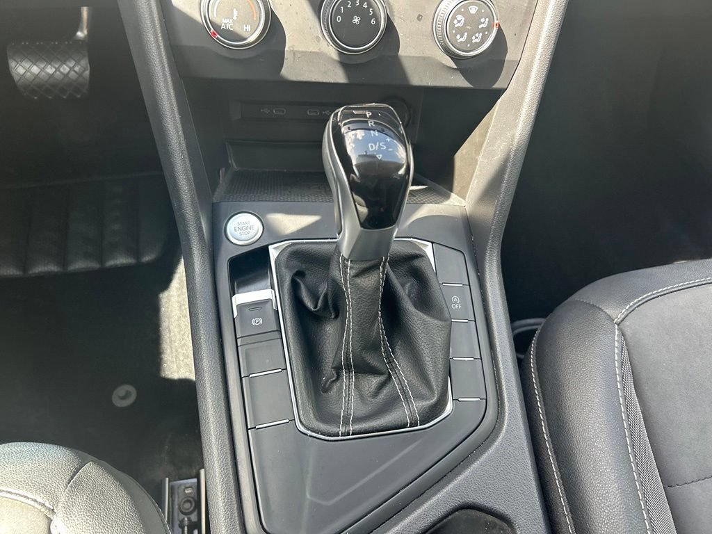 Certified 2022 Volkswagen Taos SE FWD image 56
