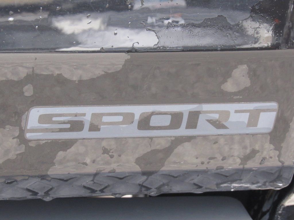 Used 2021 Jeep Gladiator Sport image 7