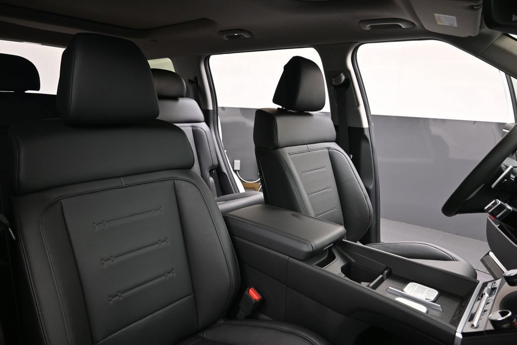 New 2026 Hyundai Santa Fe Limited AWD/4WD image 13