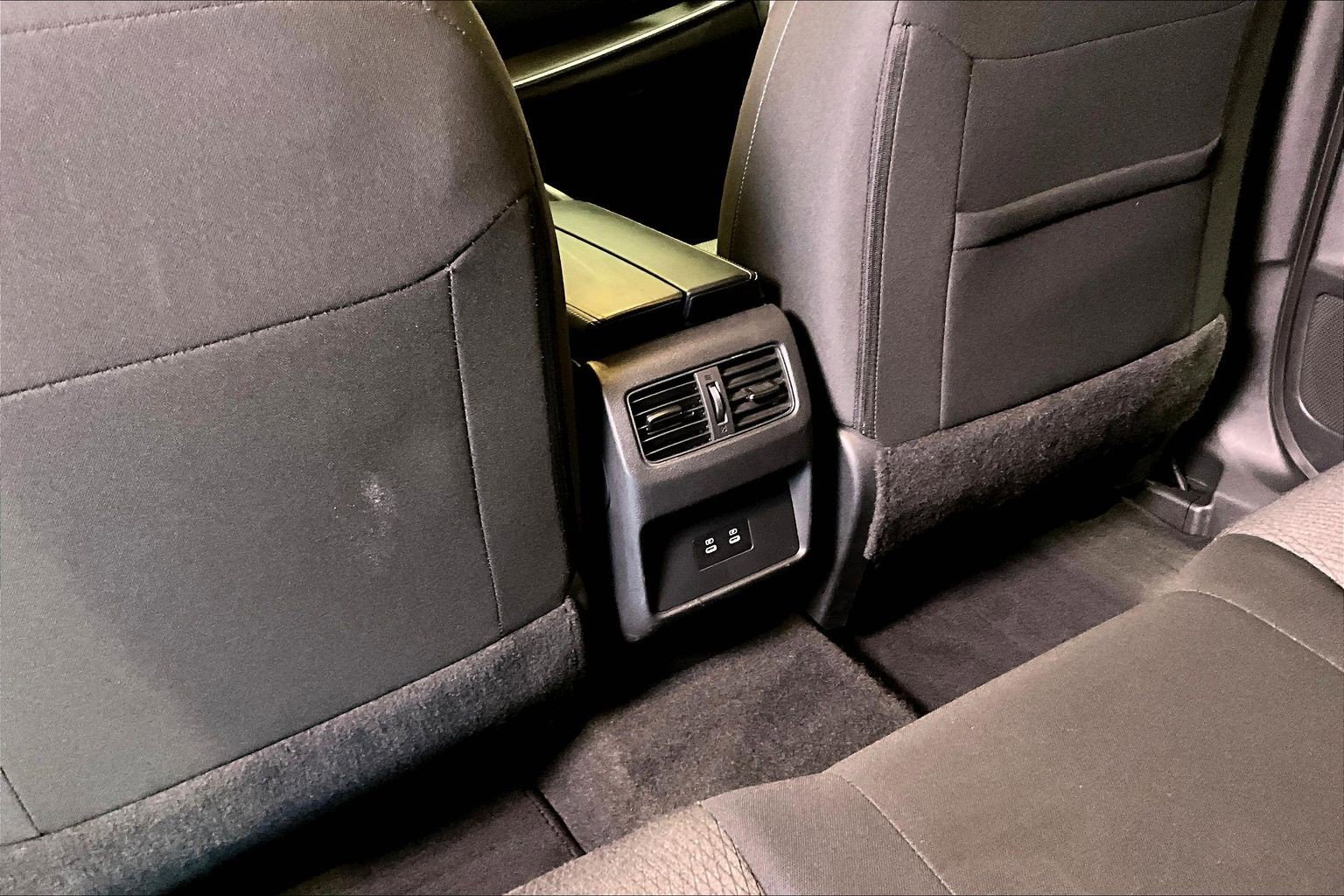 Used 2025 Nissan Rogue SV FWD image 10