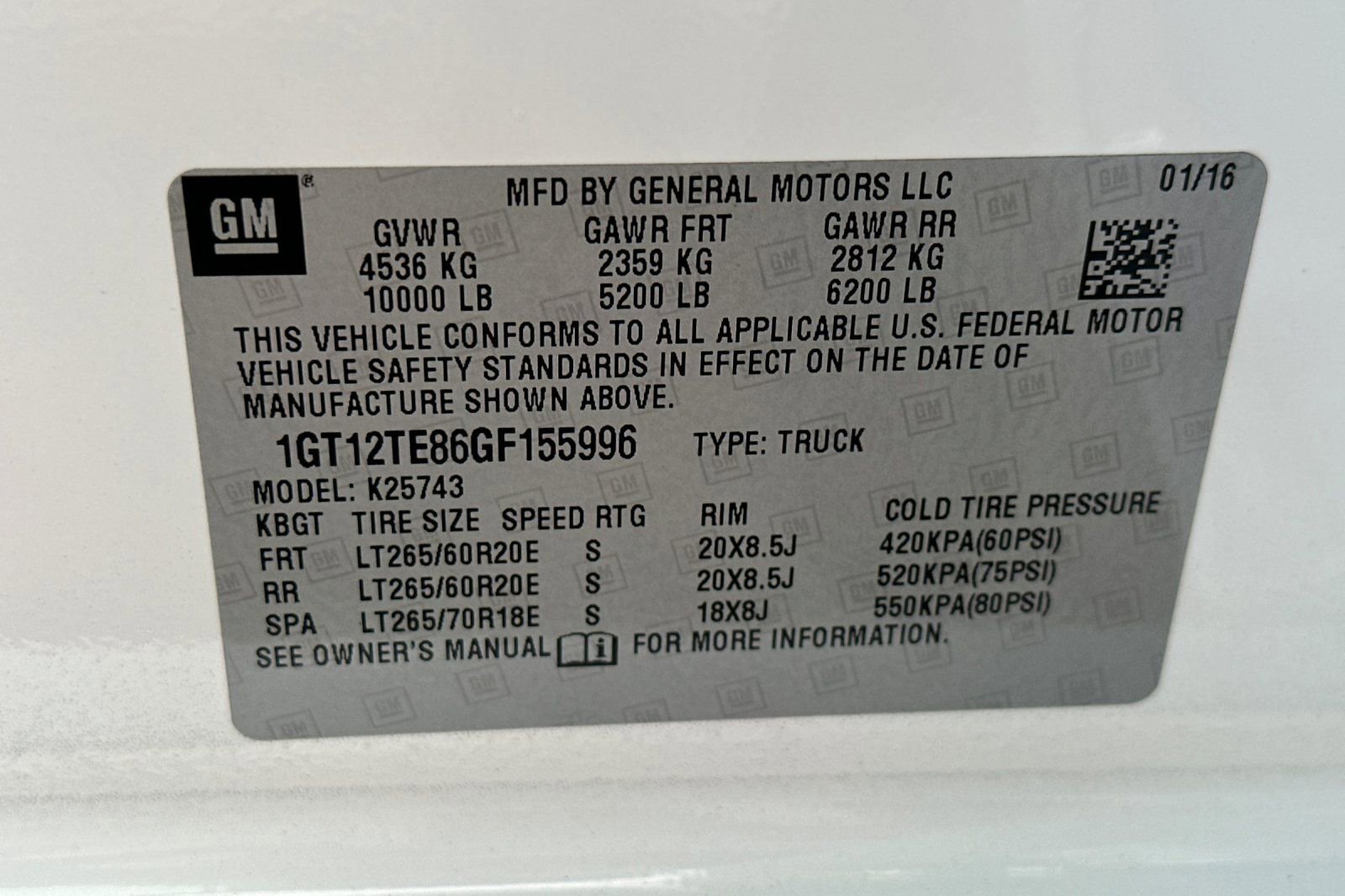 Certified 2016 GMC Sierra 2500 SLT w/ Duramax Plus Package AWD/4WD image 39