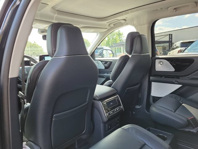 Used 2025 Lincoln Aviator Reserve w/ Equipment Group 201A AWD/4WD image 23