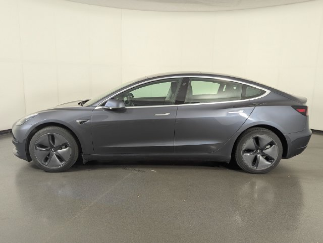 Used 2020 Tesla Model 3 Standard Range Plus RWD image 5