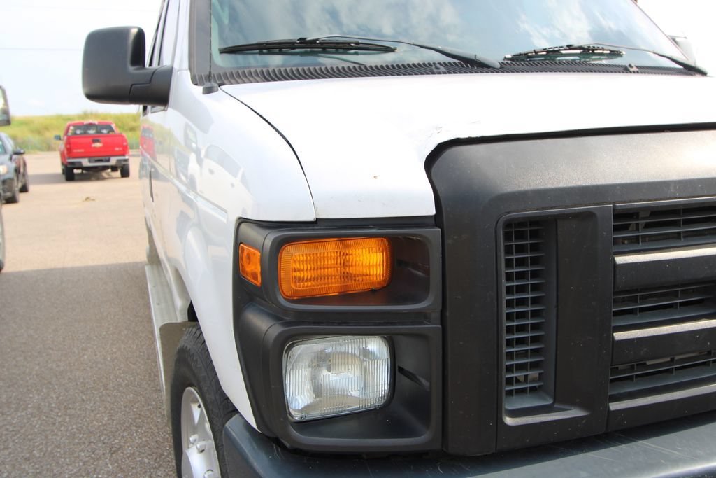 Used 2011 Ford E-350 and Econoline 350 XL w/ PWR Windows & Locks Group RWD image 9