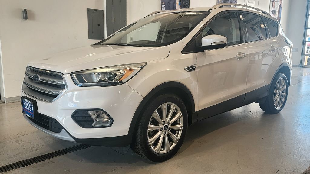 Used 2017 Ford Escape Titanium FWD image 4