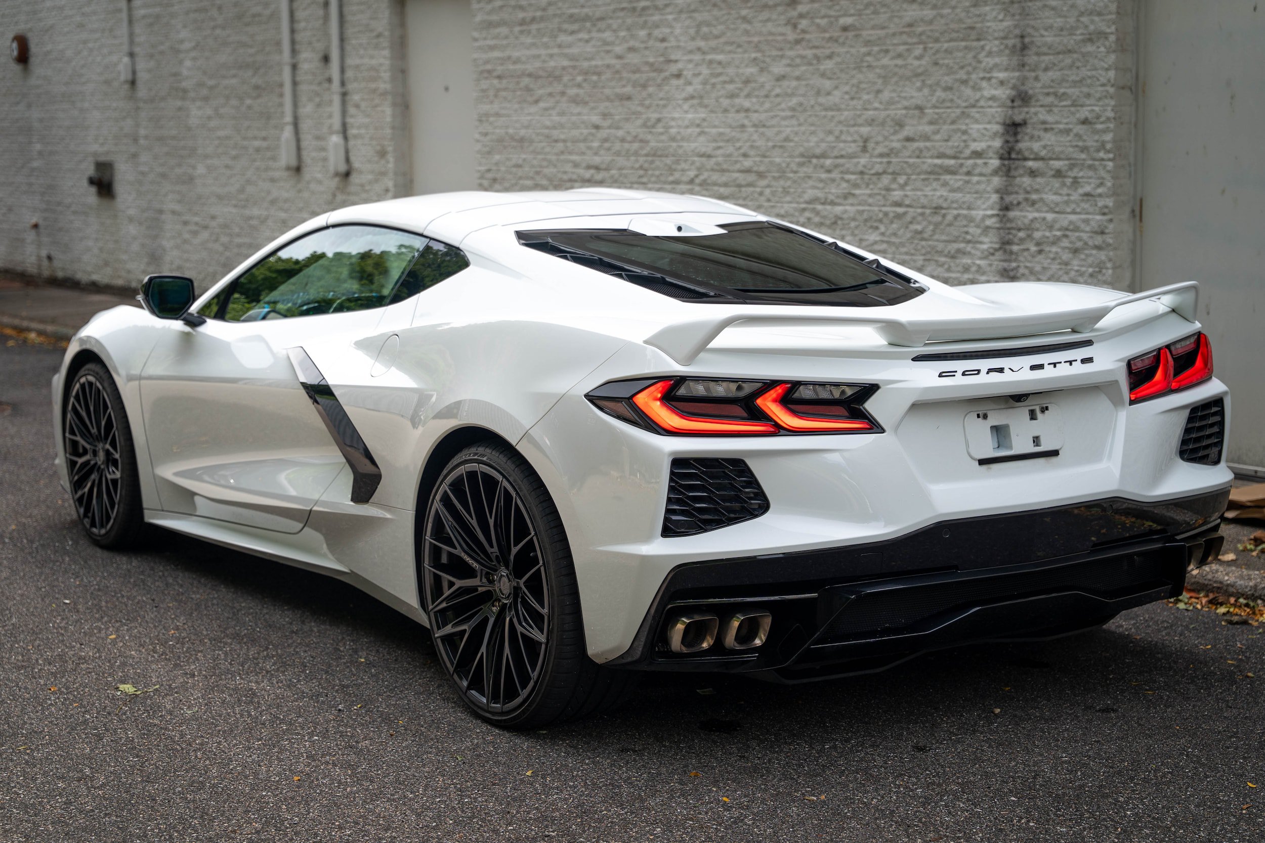 Used 2023 Chevrolet Corvette Stingray Premium Cpe w/ Z51 Performance Package RWD image 5
