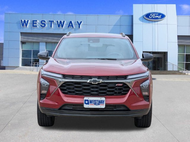 Used 2025 Chevrolet Trax RS w/ Driver Confidence Package FWD image 7