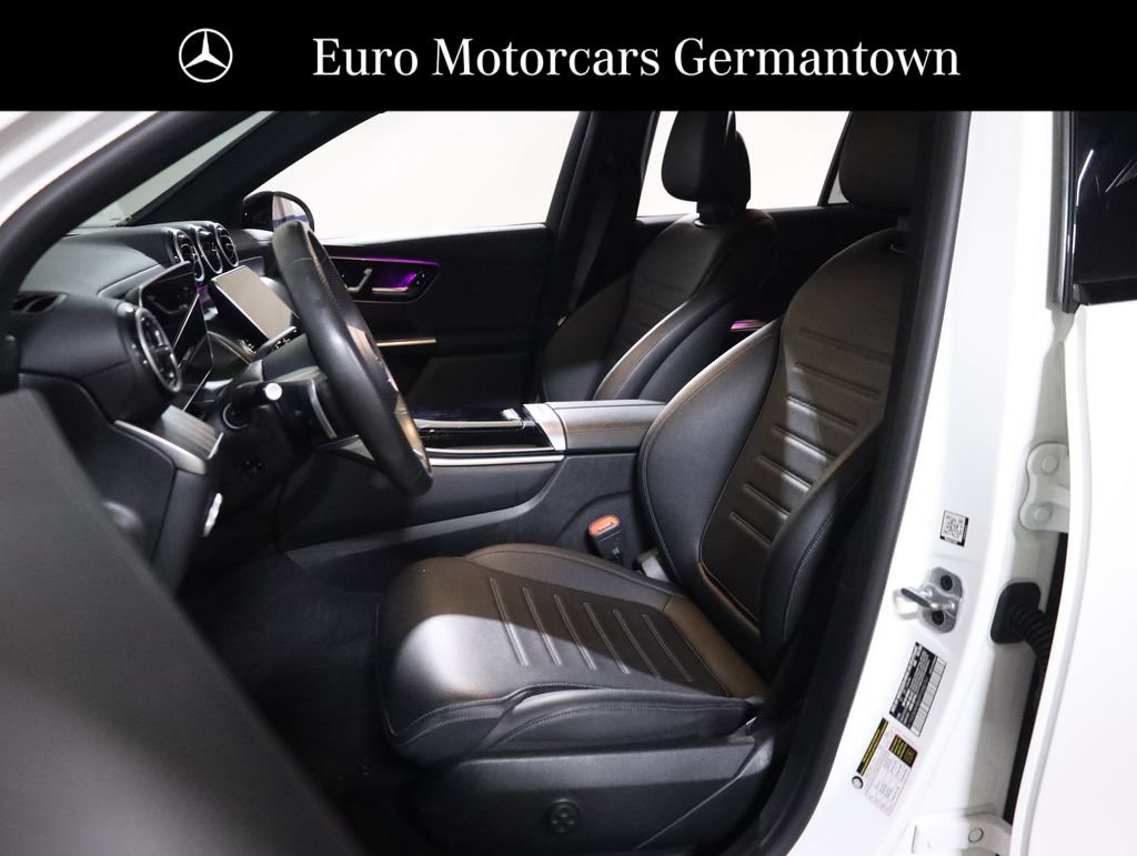 Used 2023 Mercedes-Benz GLC 300 4MATIC w/ AMG Line image 34