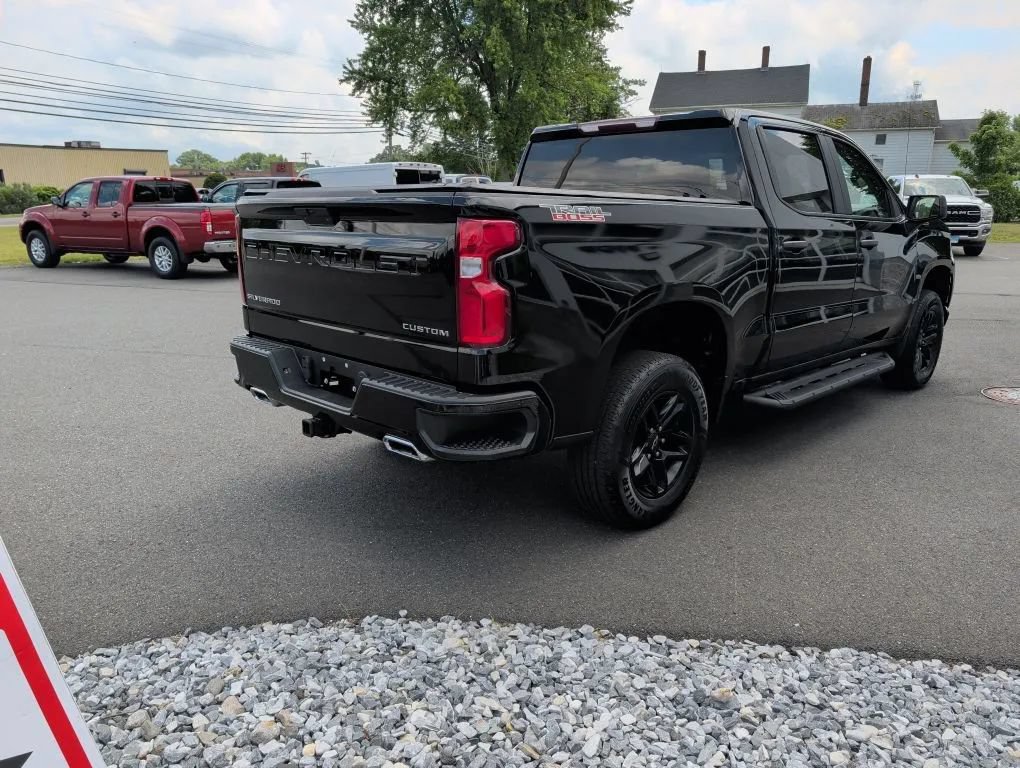 Used 2020 Chevrolet Silverado 1500 Custom Trail Boss w/ Custom Convenience Package AWD/4WD image 9