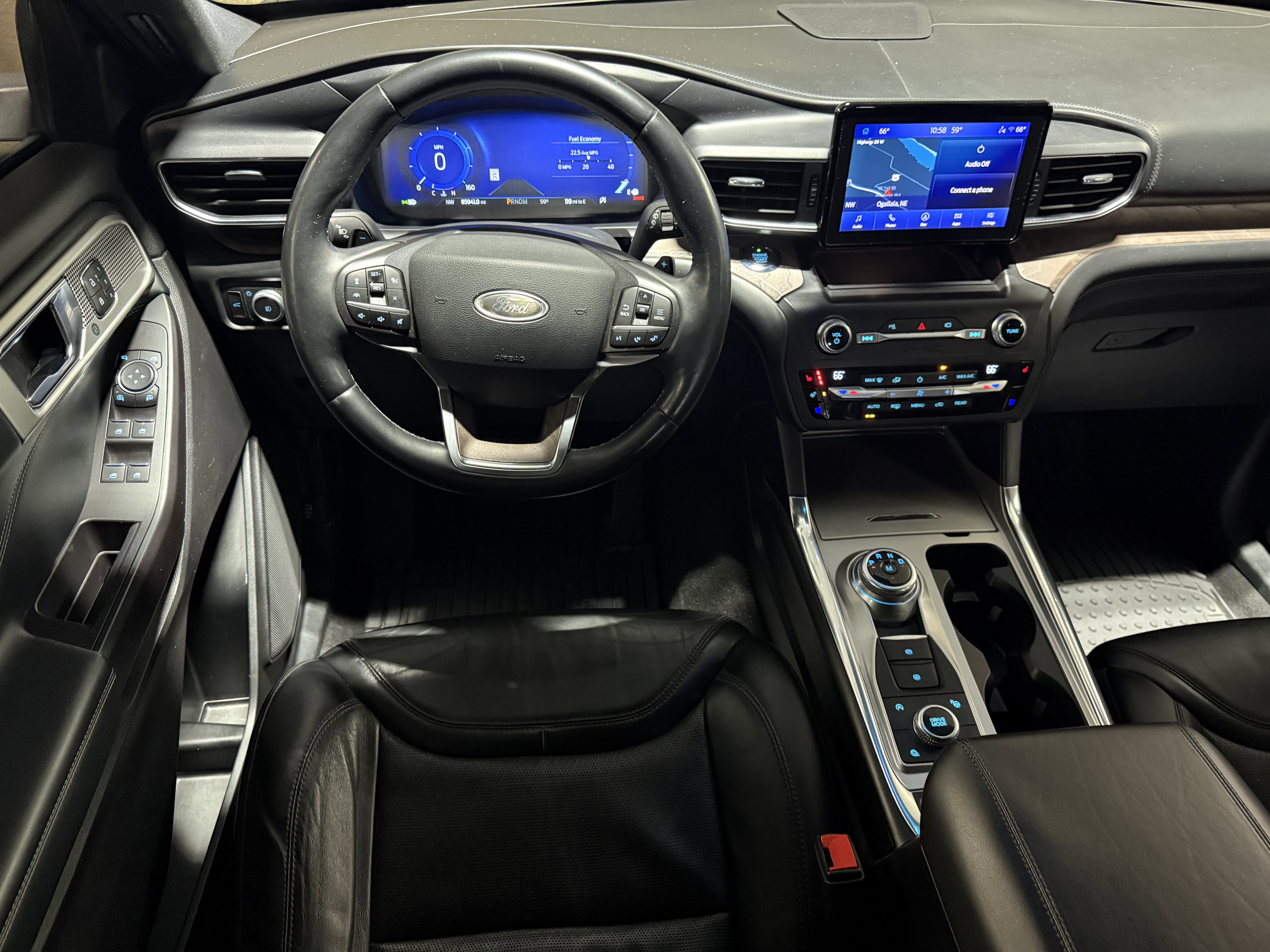Used 2020 Ford Explorer Platinum AWD/4WD image 25