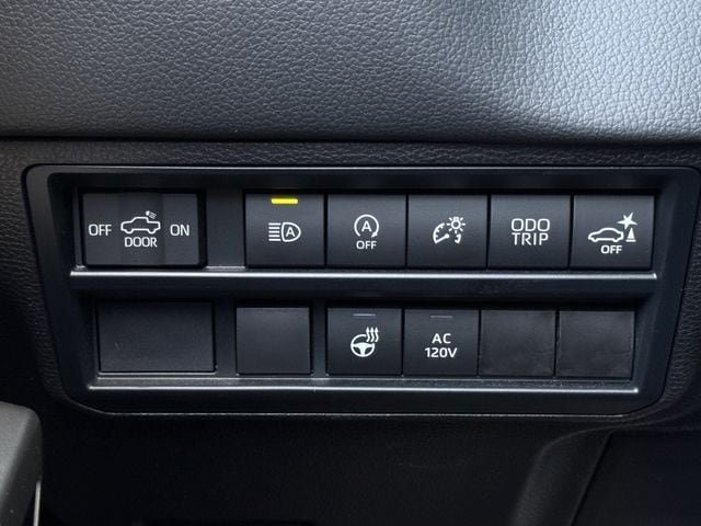 Used 2024 Toyota Tundra Limited AWD/4WD image 24