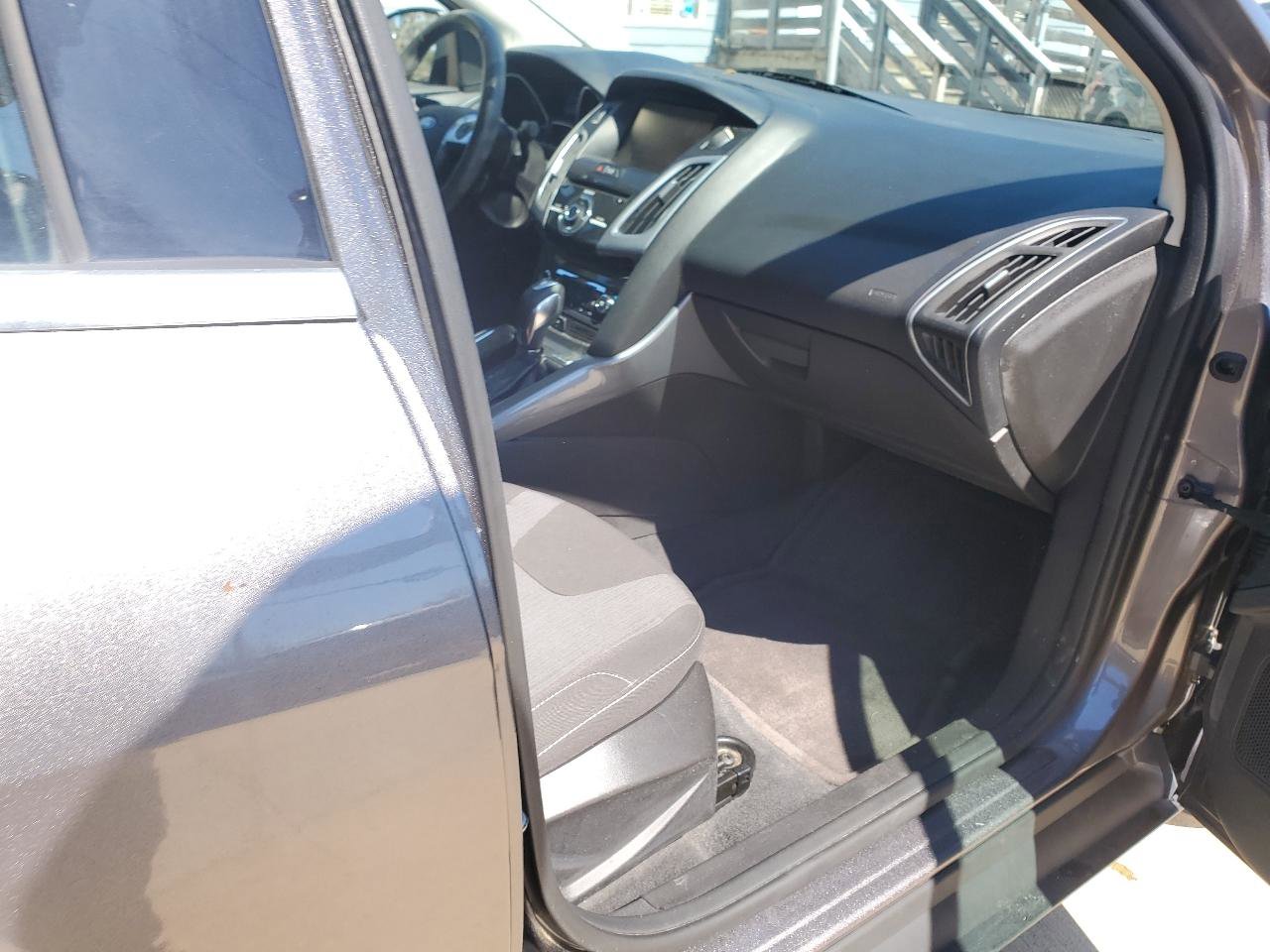 Used 2012 Ford Focus Titanium image 7