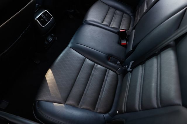 Used 2017 Kia Sorento SX image 13