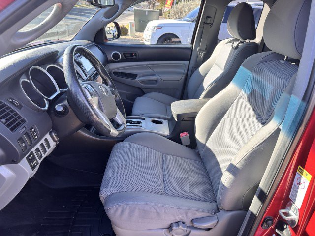 Used 2013 Toyota Tacoma PreRunner image 11