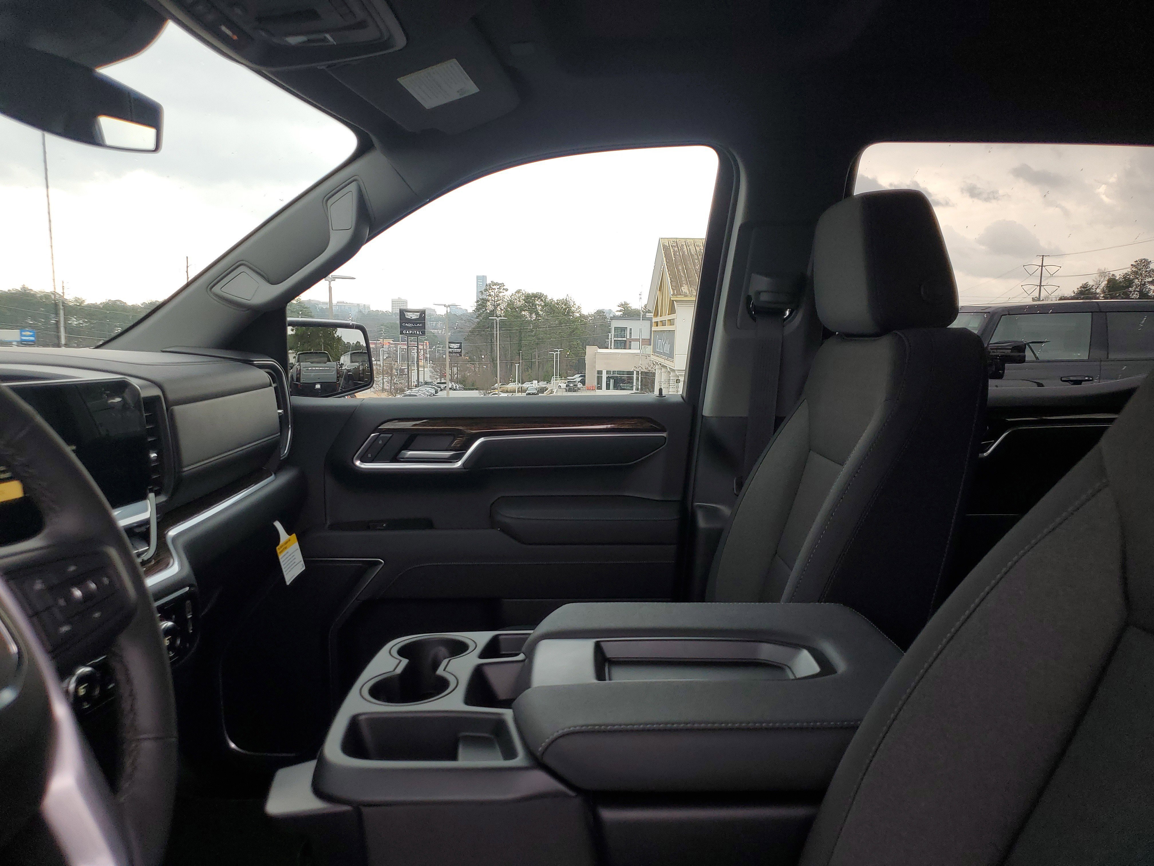 New 2026 GMC Sierra 1500 SLE image 17