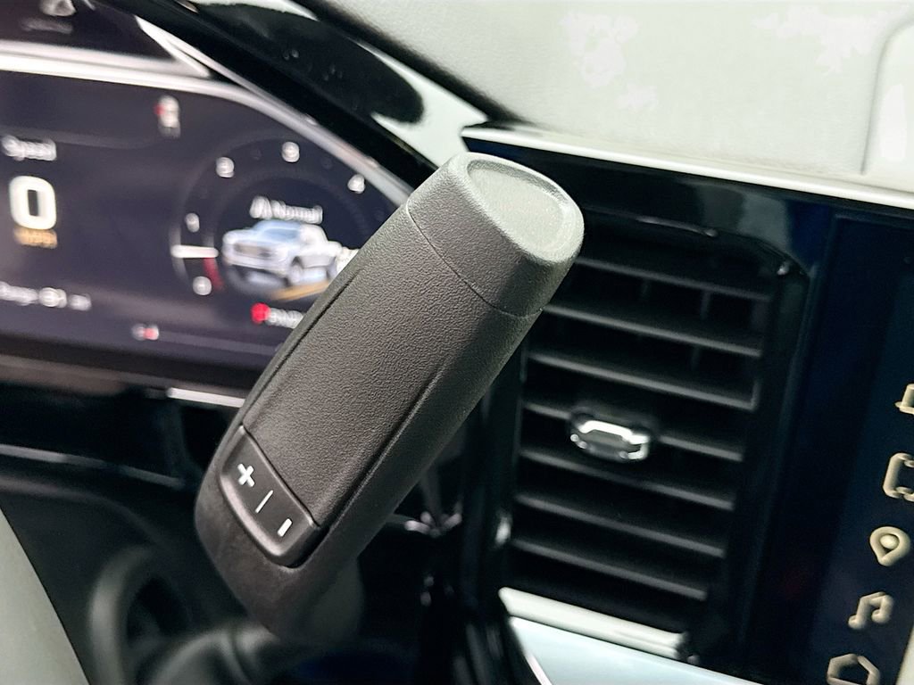 New 2026 GMC Sierra 1500 SLE image 17