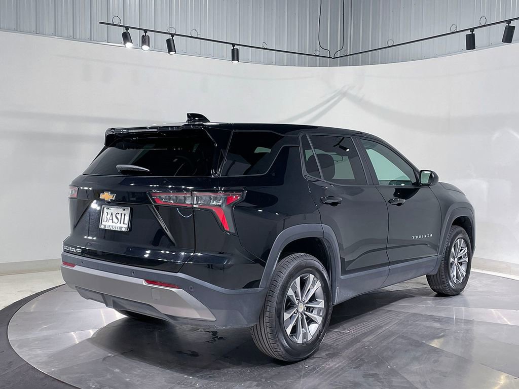 Used 2026 Chevrolet Equinox LT AWD/4WD image 11