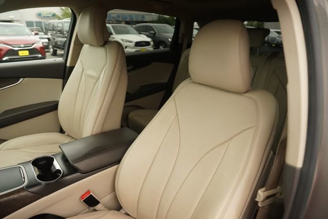 Used 2016 Lincoln MKX Reserve w/ Technology Package FWD image 10