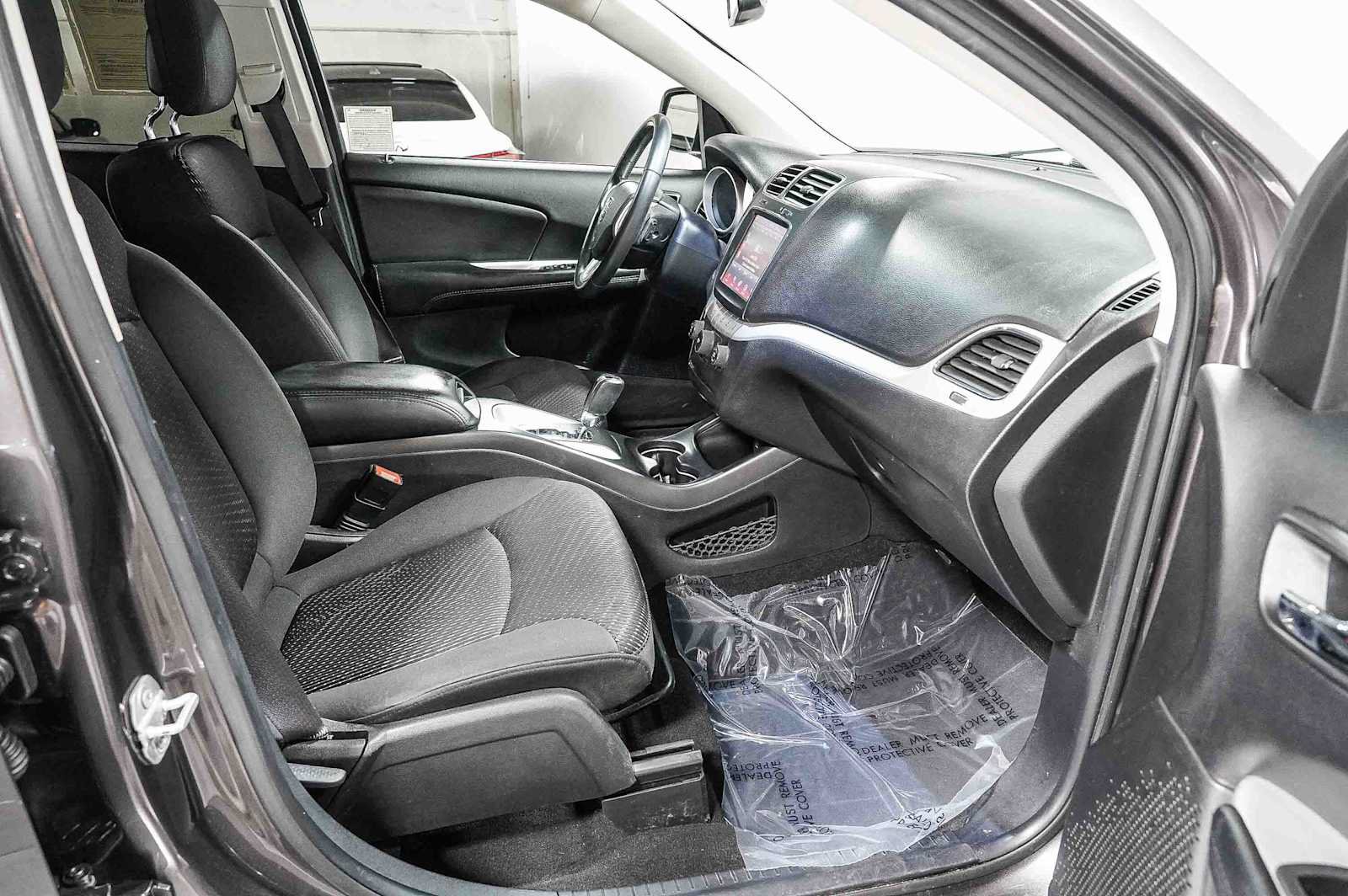 Used 2019 Dodge Journey SE w/ Premium Group FWD image 16