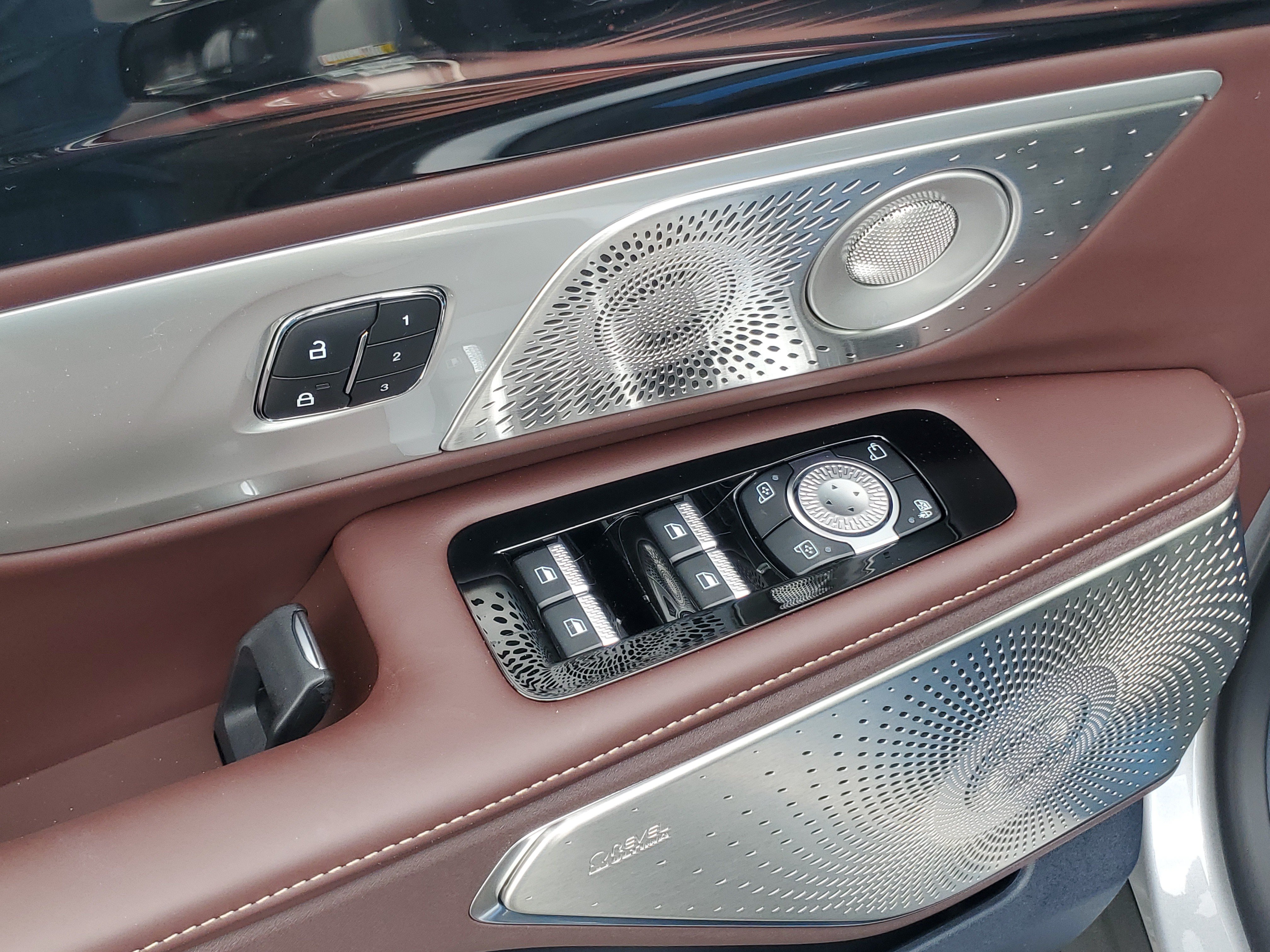 New 2026 Lincoln Nautilus Black Label AWD/4WD image 9