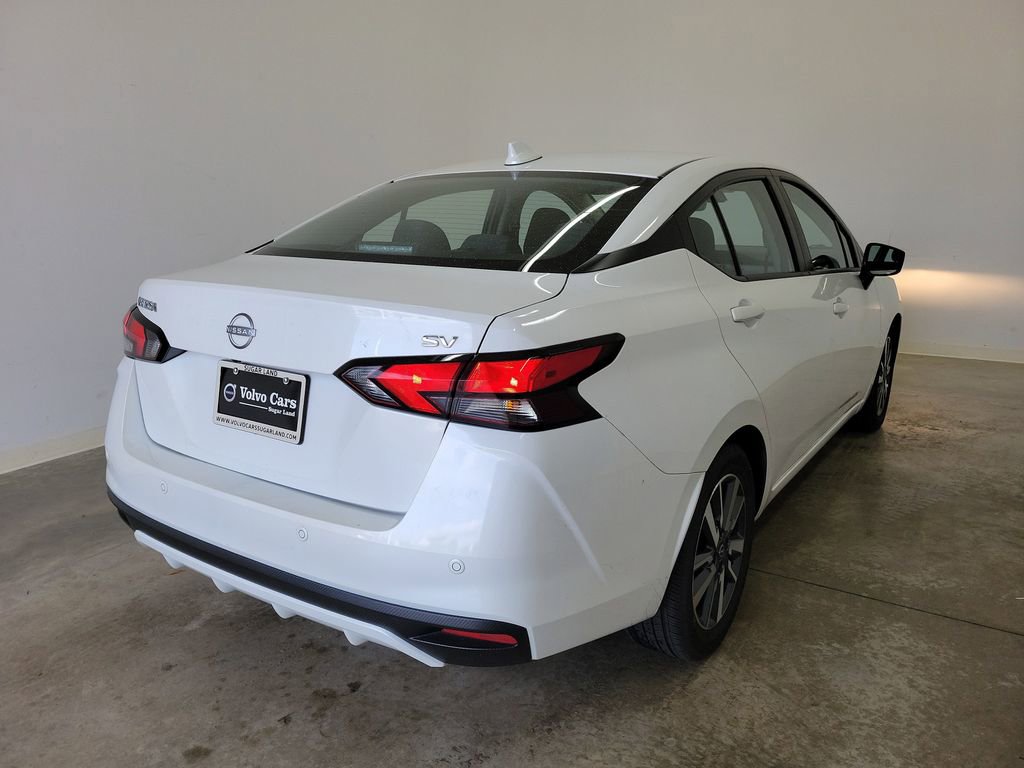 Used 2023 Nissan Versa SV w/ Electronics Package FWD image 5