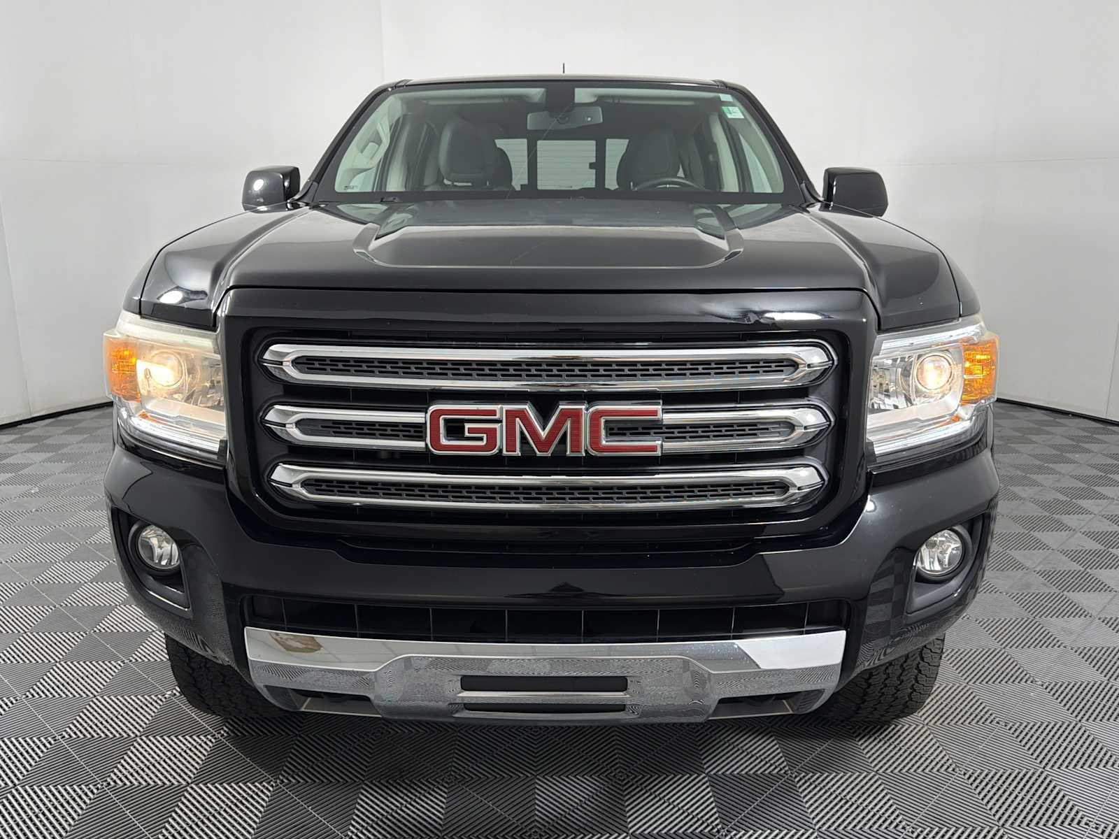 Used 2016 GMC Canyon SLE w/ All Terrain Package image 2