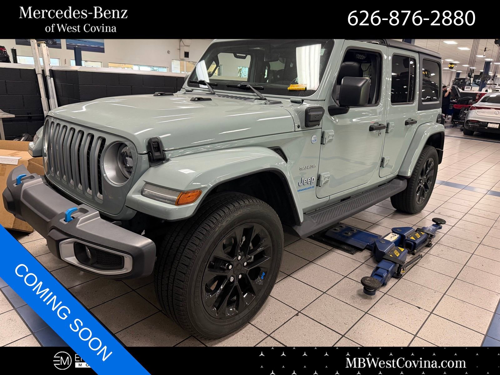 Used 2023 Jeep Wrangler Unlimited Sahara w/ Cold Weather Group image 1