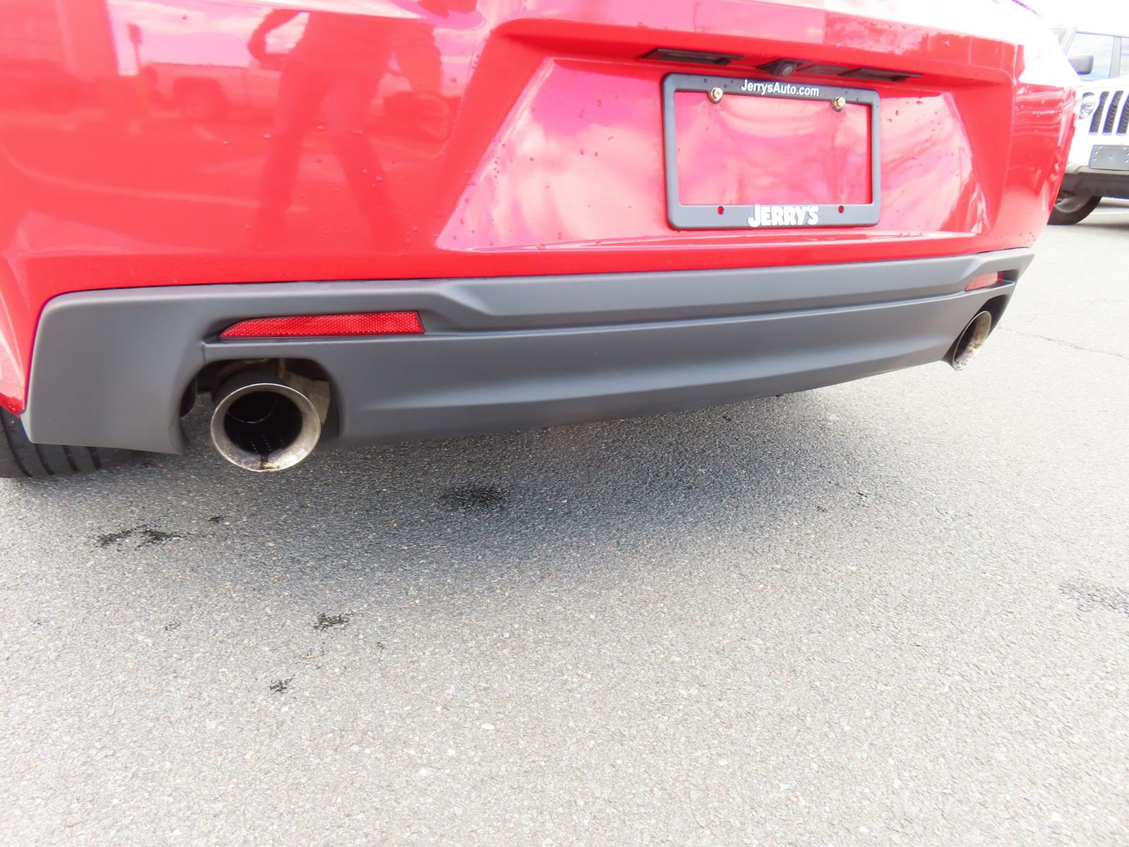 Used 2018 Chevrolet Camaro LT image 11