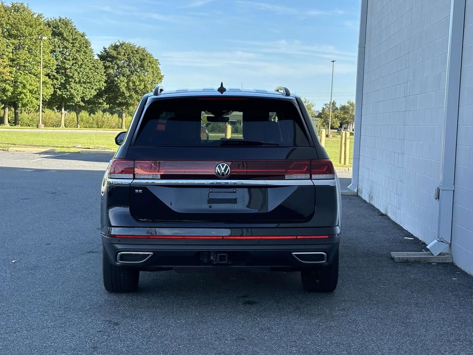 Used 2024 Volkswagen Atlas SE image 5