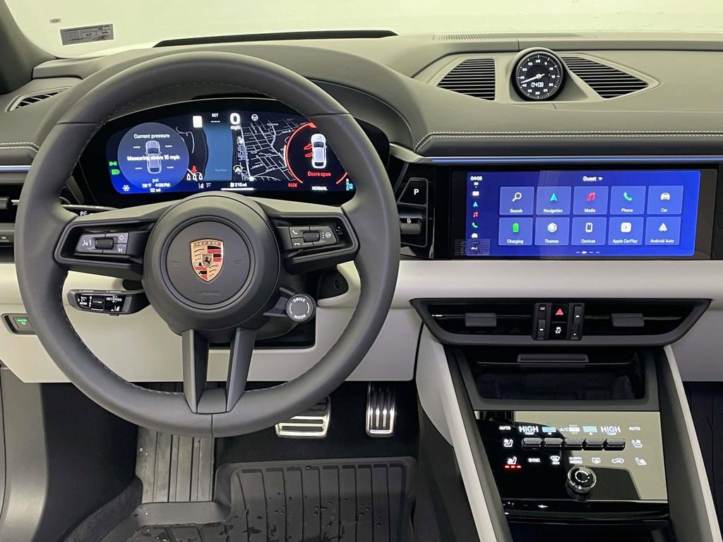 New 2025 Porsche Macan 4S Electric image 27