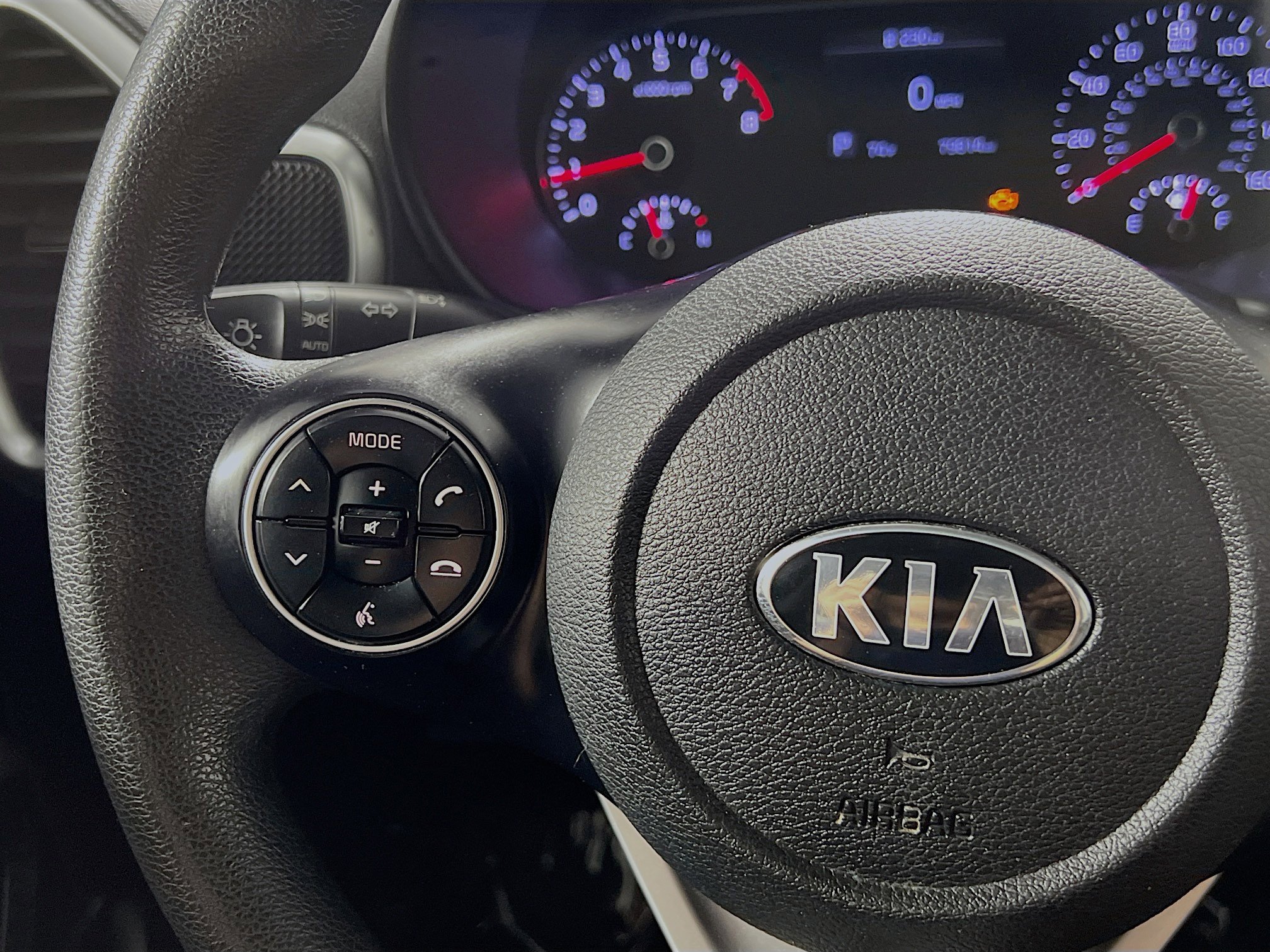 Used 2020 Kia Soul S FWD image 19