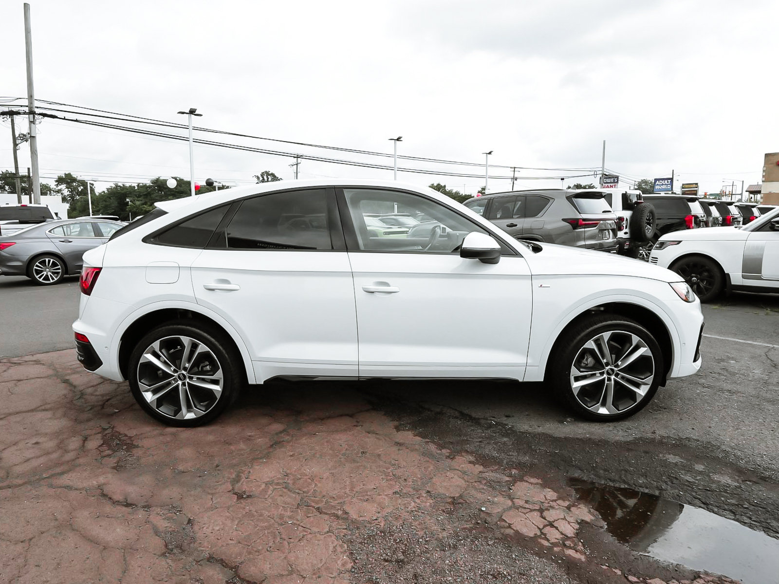 Used 2023 Audi Q5 2.0T Prestige w/ Prestige Package AWD/4WD image 7