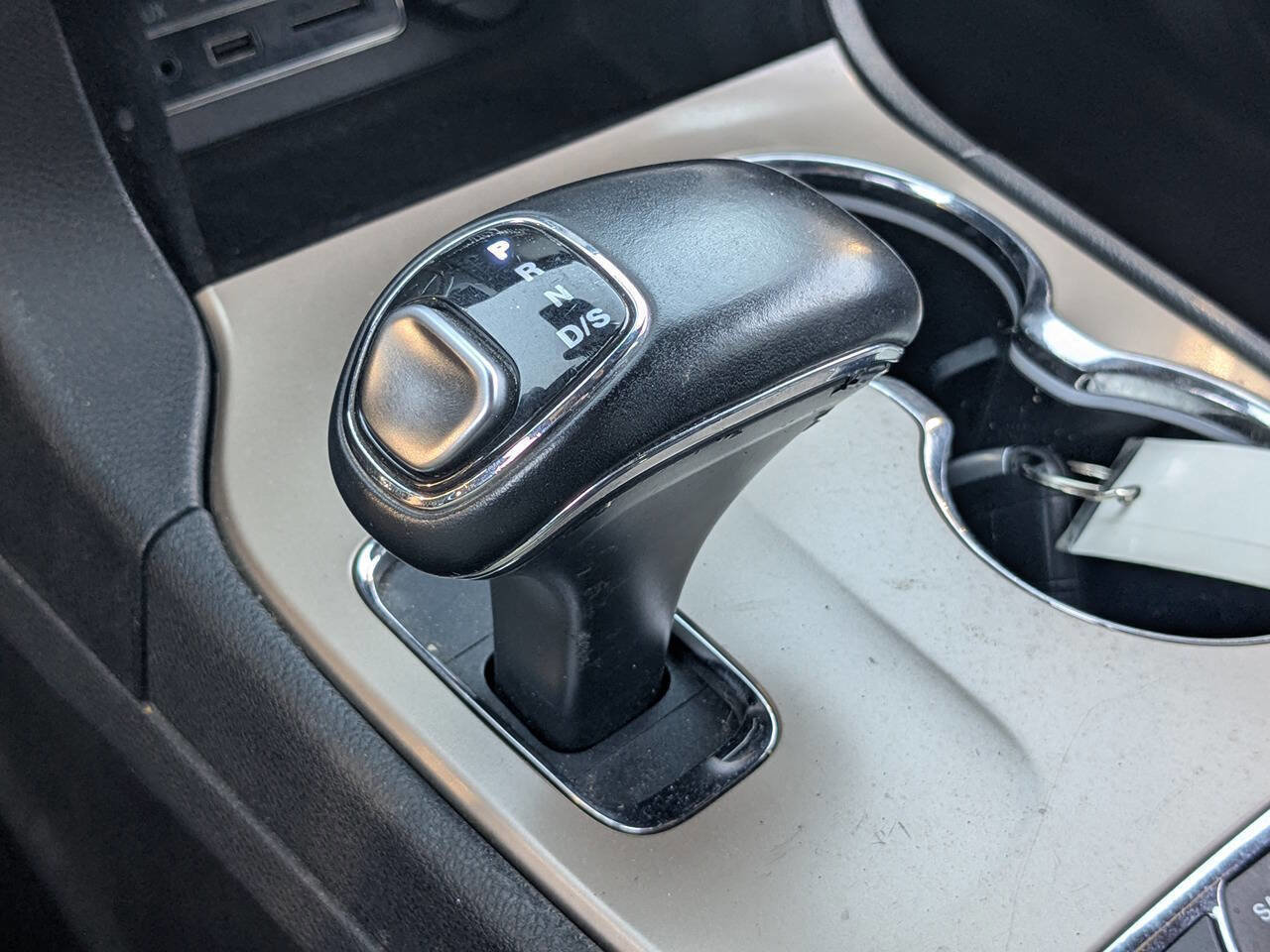 Used 2014 Jeep Grand Cherokee Summit image 26