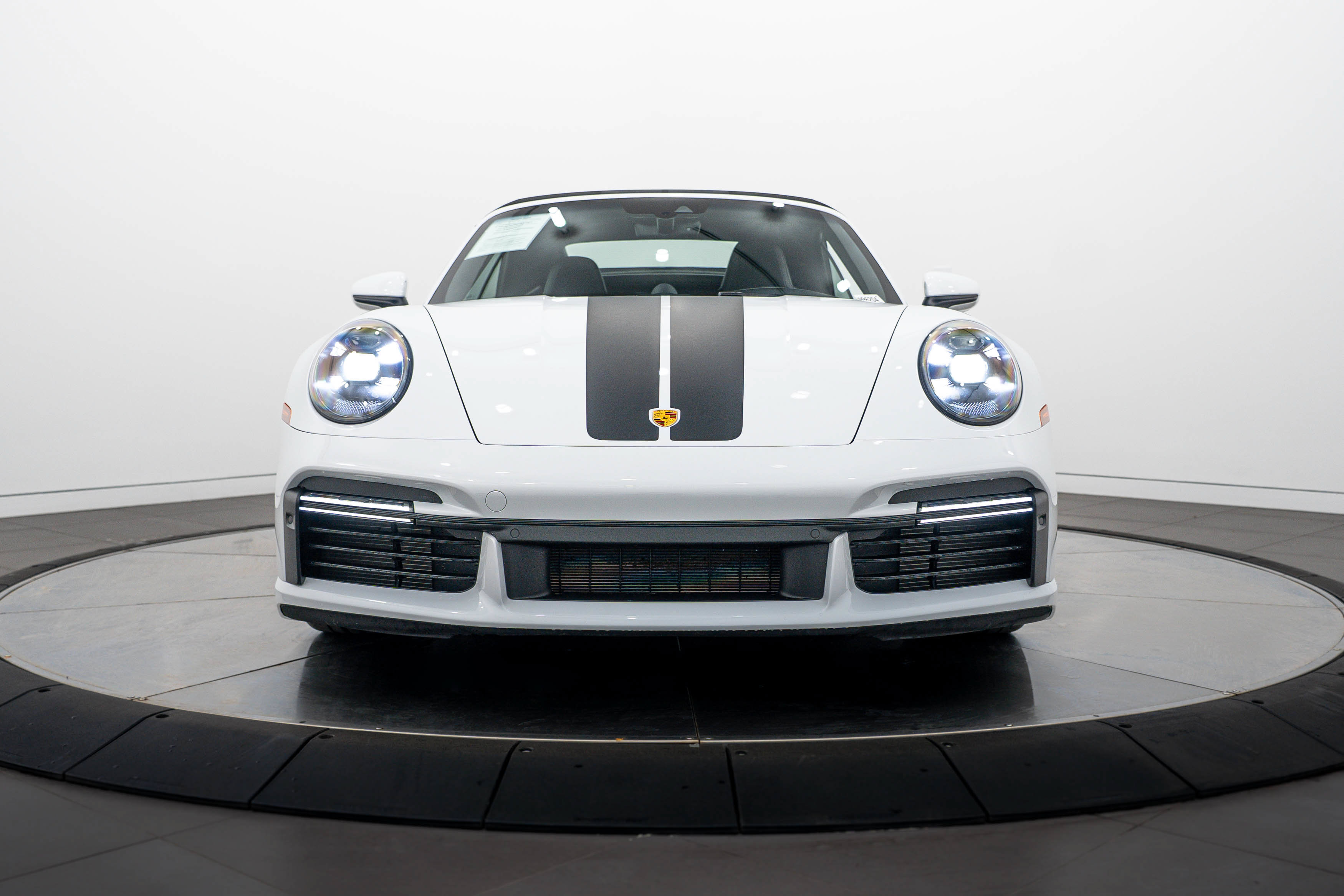Certified 2022 Porsche 911 Turbo S AWD/4WD image 25