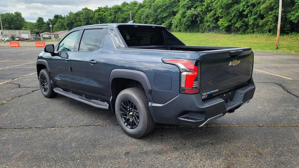 New 2026 Chevrolet Silverado EV LT image 9